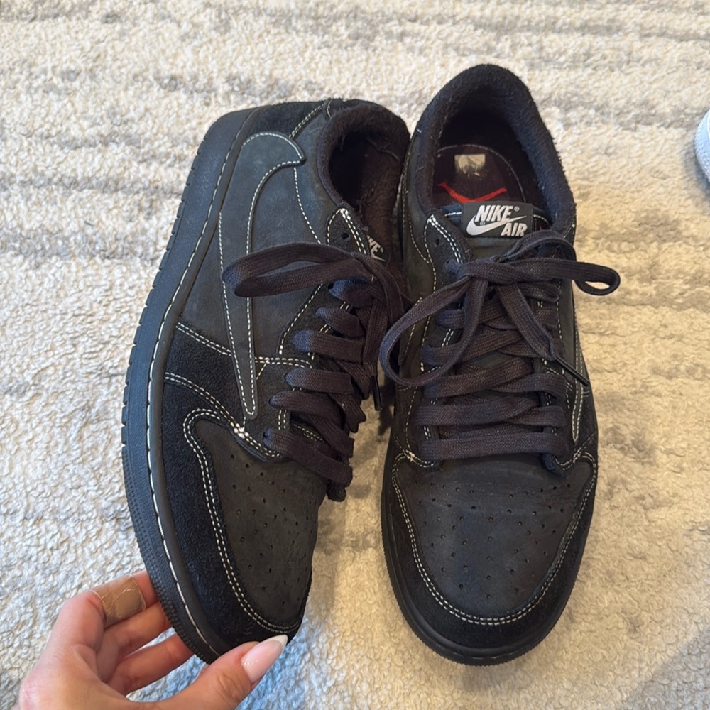 Men’s black Travis Scott